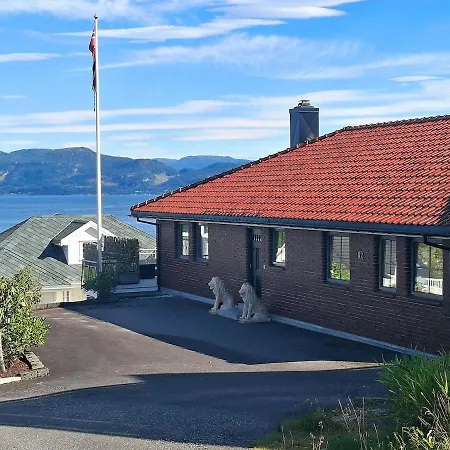 Villa With View Lunde